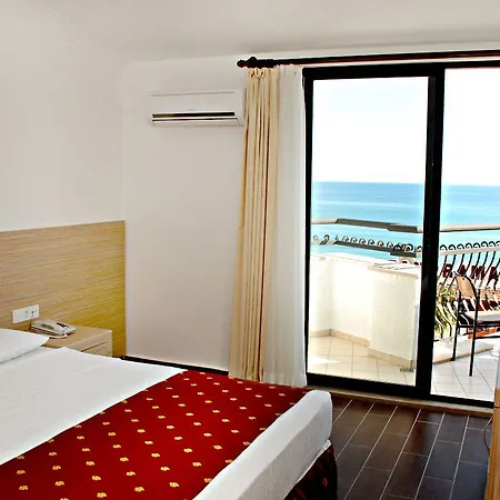 Boulevard Hotel 4*