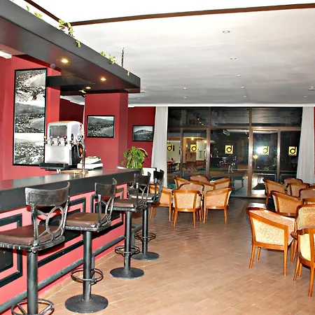 酒店 Boulevard 阿拉尼亚