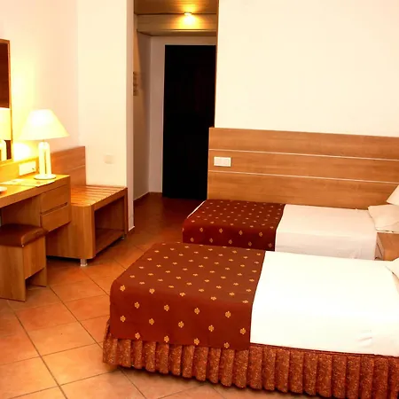 Boulevard Готель Аланія